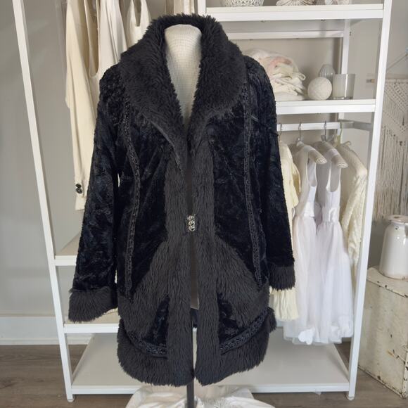 QQMY USA women’s size large black faux fur coat, eclectic, edgy eccentric SI-021 - Picture 1 of 9